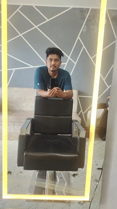 HAIR GRAPHICS UNISEX SALON