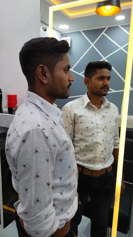 HAIR GRAPHICS UNISEX SALON