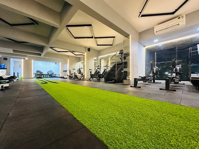 The impact fitness (fit with us )