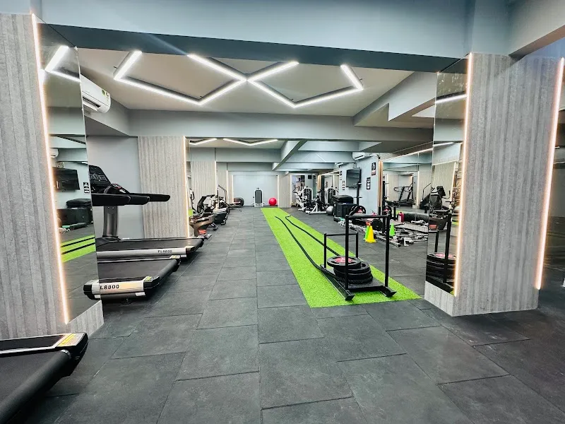 The impact fitness (fit with us )