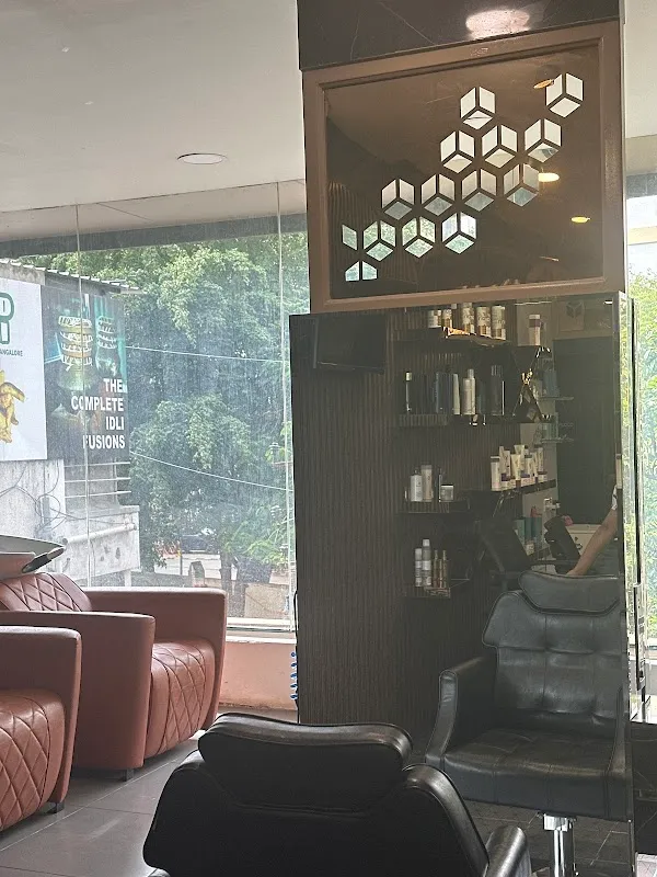 Toni&Guy Hairdressing, Electronic City