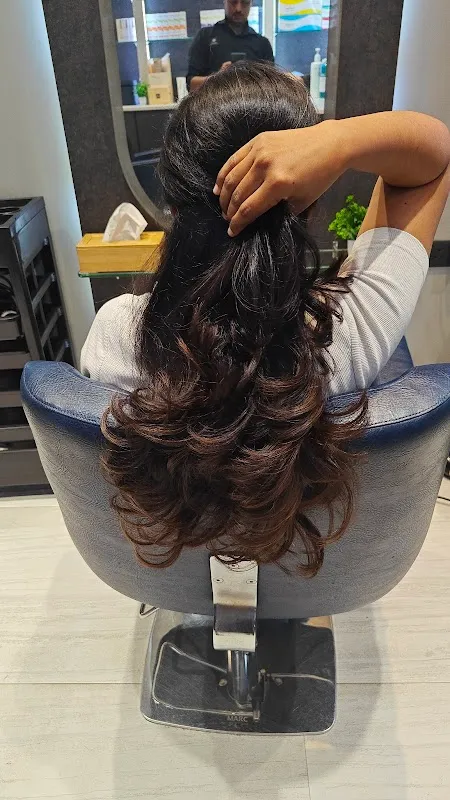 KK Hair Beauty & Nail Lounge