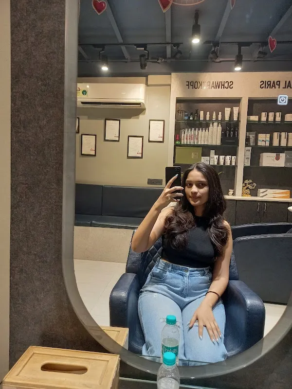 KK Hair Beauty & Nail Lounge