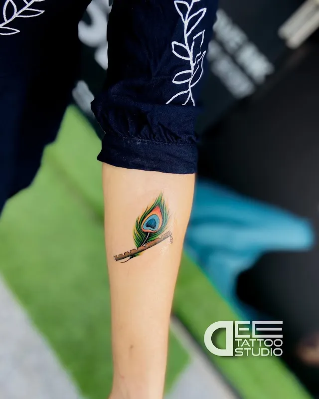 Dee tattoo studio