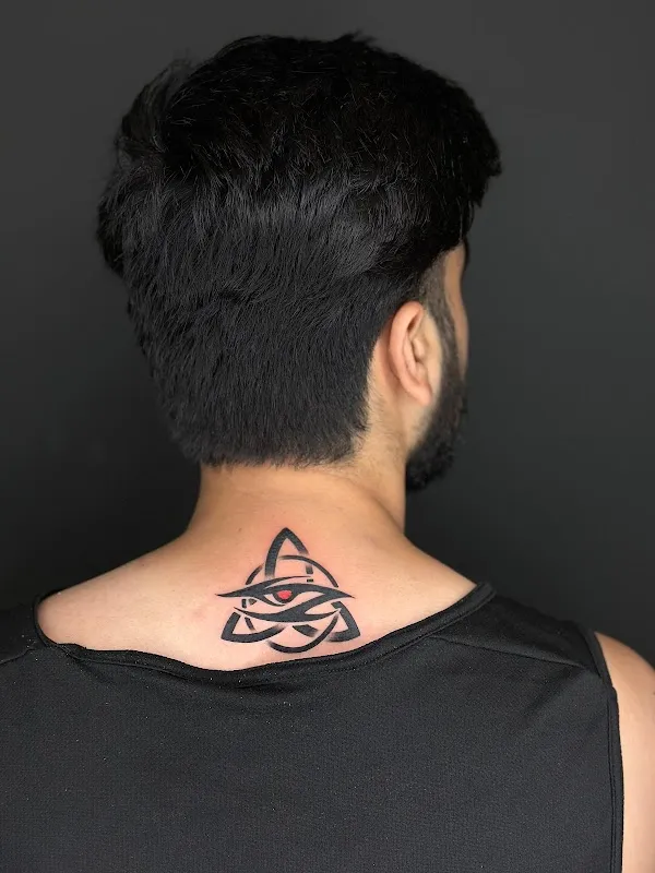 Dee tattoo studio