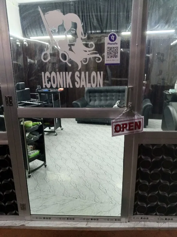 Iconik unisex salon Suri West Bengal