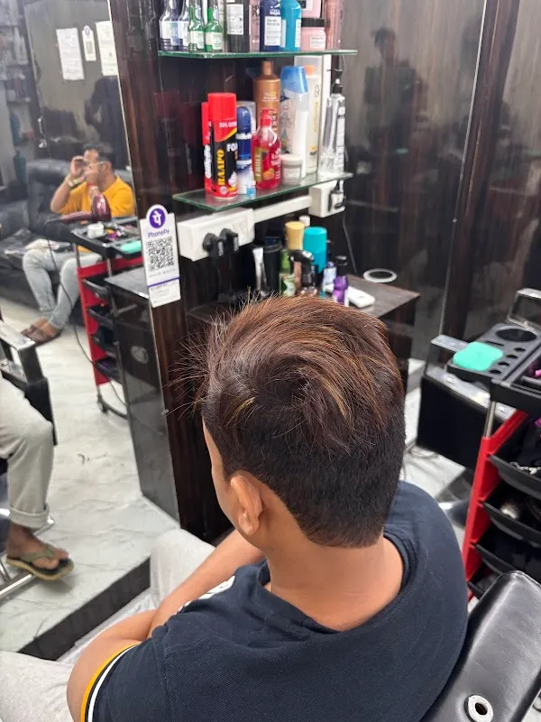 Iconik unisex salon Suri West Bengal