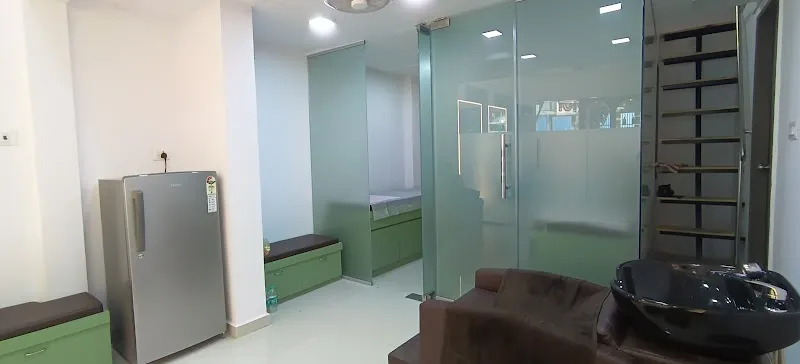 REFLECTION BEAUTY SALON & HAIR ACADEMY