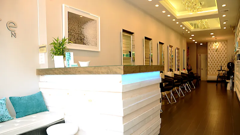 Mure Salon
