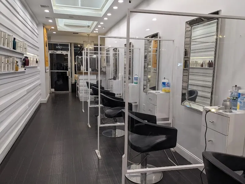 Mure Salon