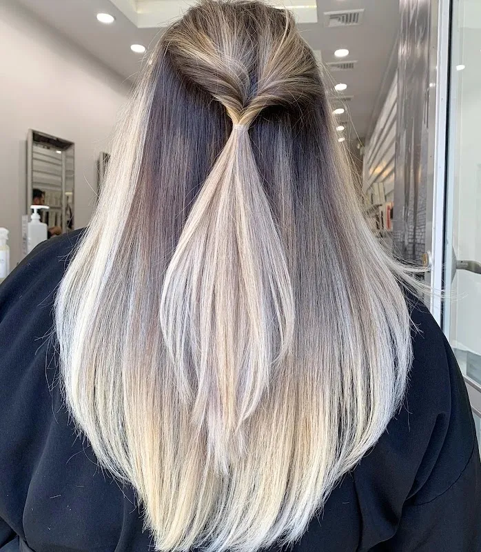 Mure Salon