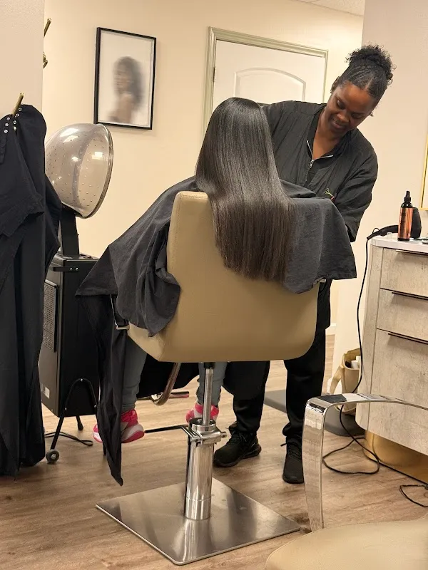 A Vibe Called Hair - Houston Walk in Hair Salon offering Extensions & Silk Press