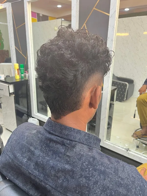 Magicians unisex salon and Tattoos