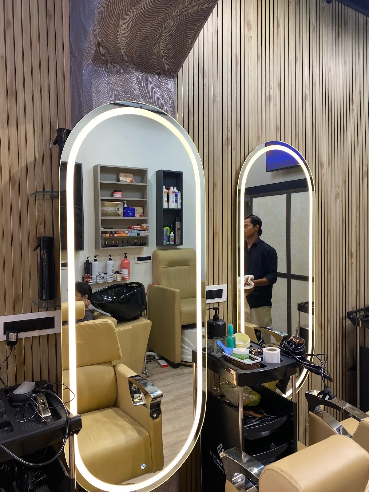 HAIRCRAFT UNISEX SALON BY ROSHNI | DADAR EAST