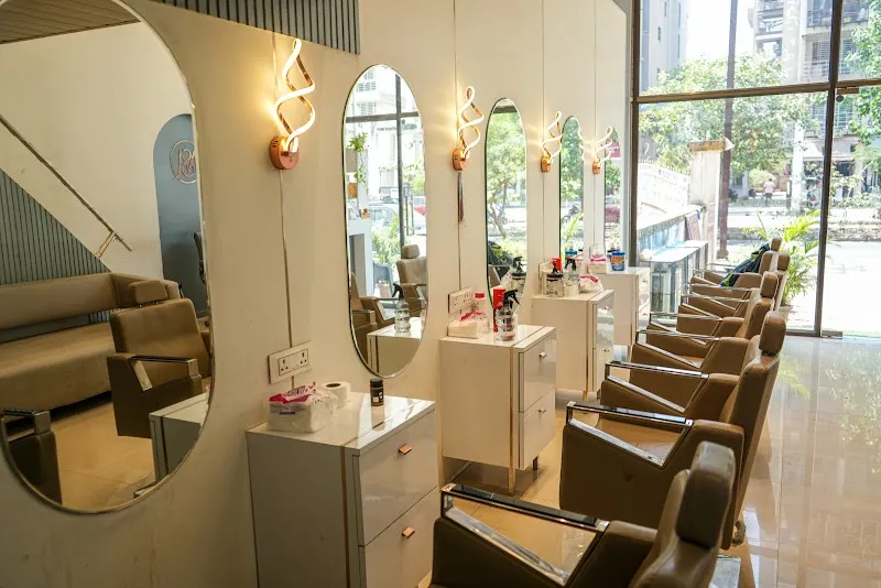 Make Me Shine Family Salon
