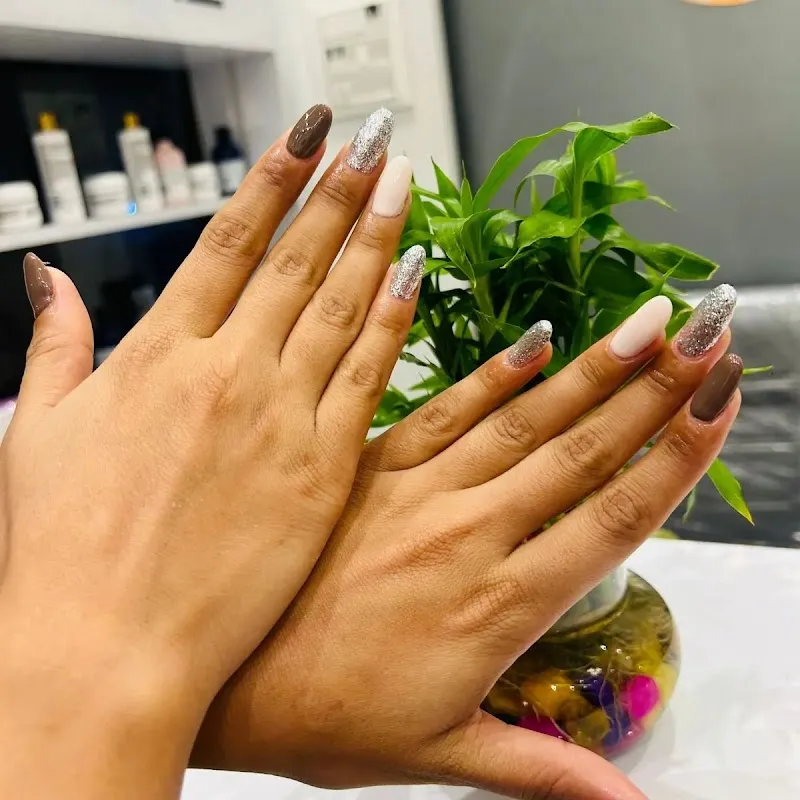 Make Me Shine Family Salon