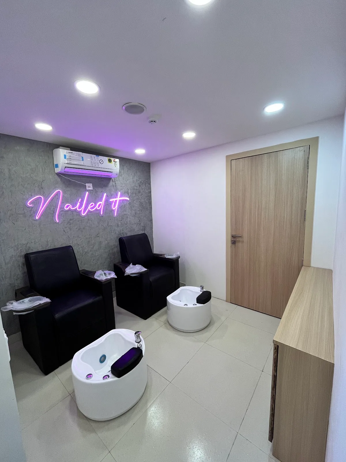 Lakme Salon Saket Indore