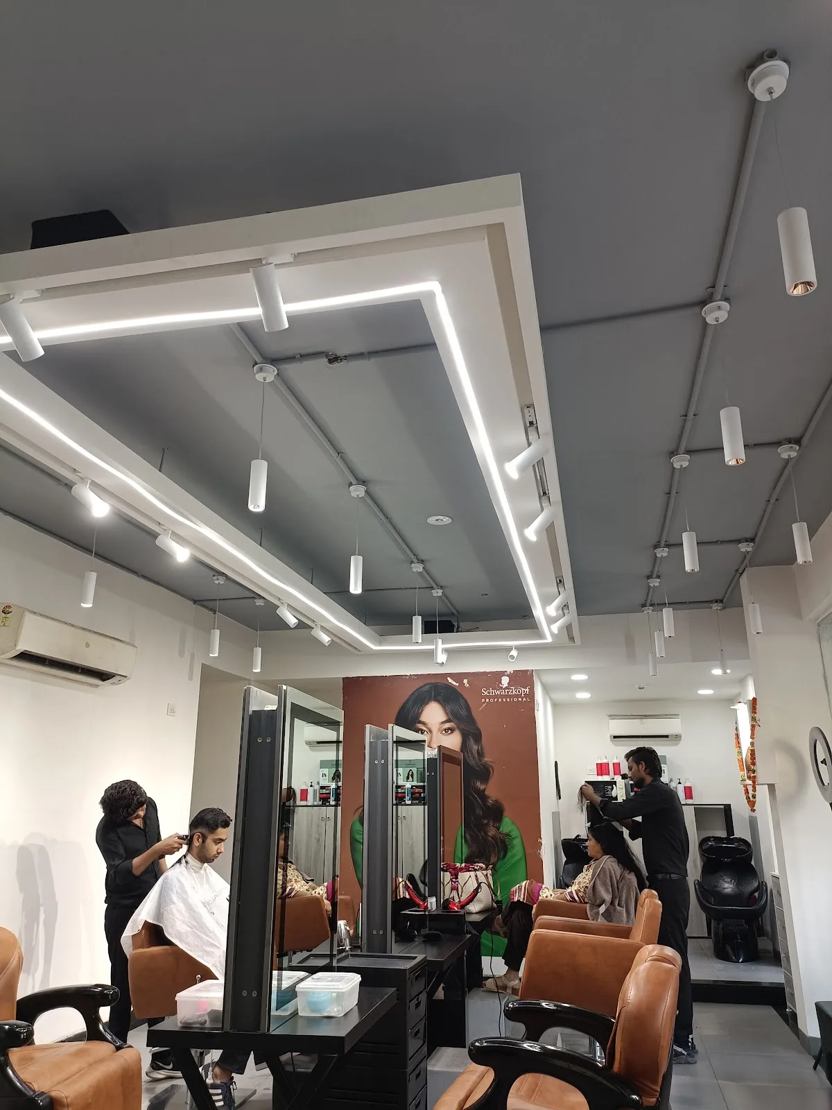 Lakme Salon Saket Indore