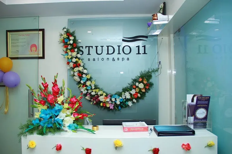 STUDIO11 Family Salon Habsiguda