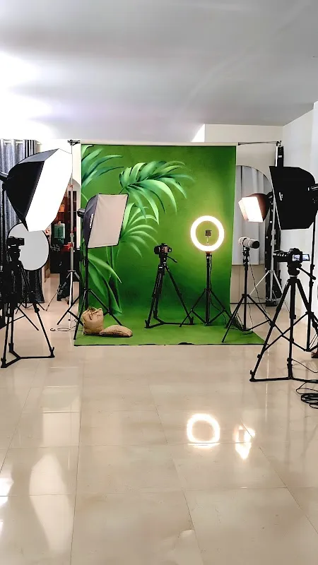 RGB STUDIO | Photography studio on rent | Photoshoot space for rent | Photography & Videography rental studio in Mumbai