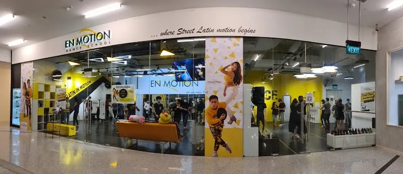 En Motion Dance School