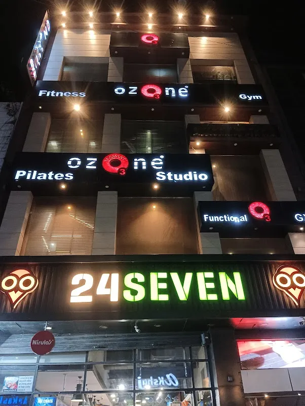 Ozone Luxury Fitness ‘n’ Spa Model Town