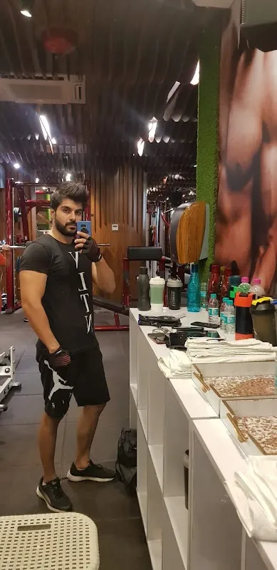 Ozone Luxury Fitness ‘n’ Spa Model Town
