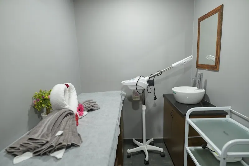 Monalisa salon