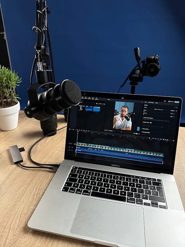 Lespace Studios | Podcast studios de tournage for creators