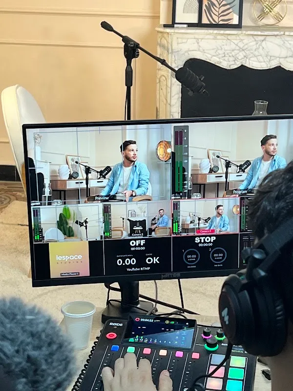 Lespace Studios | Podcast studios de tournage for creators
