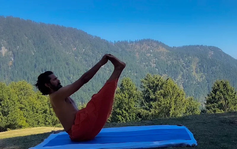 AGNE YOGA