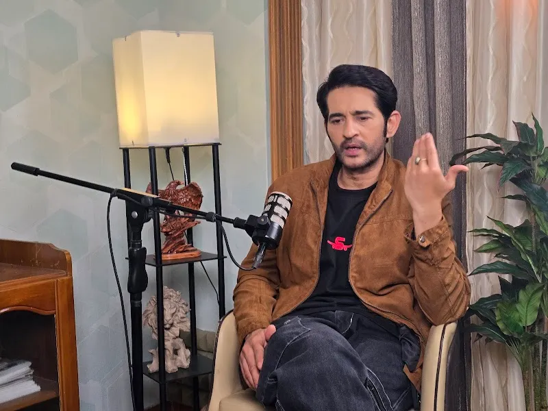RV Rising Studio for Podcast & Interview/Reel Shoot