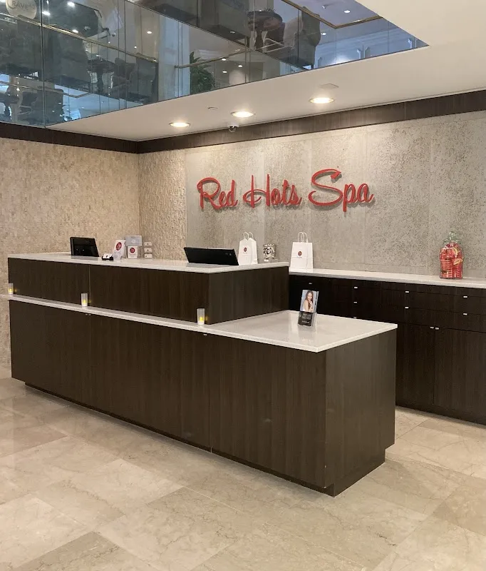 Red Hots Spa at the Garden City Hotel