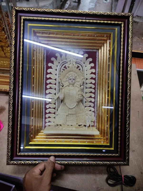 Lucky Art Gallery & Photo Frames & photo studio & gift centre