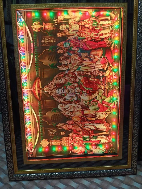 Lucky Art Gallery & Photo Frames & photo studio & gift centre