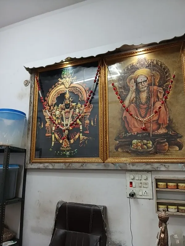 Lucky Art Gallery & Photo Frames & photo studio & gift centre