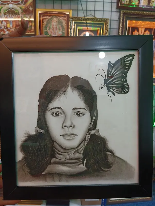 Lucky Art Gallery & Photo Frames & photo studio & gift centre