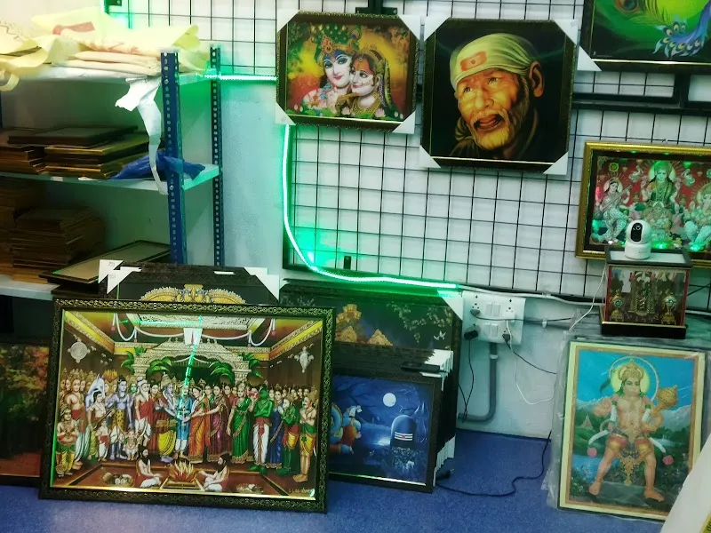 Lucky Art Gallery & Photo Frames & photo studio & gift centre
