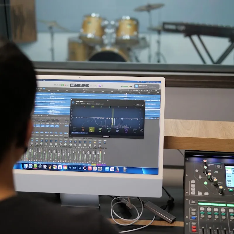 Studio1257