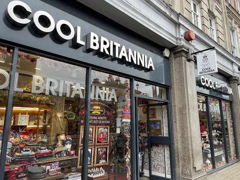 Cool Britannia Studios / Old Time Photo Studio London