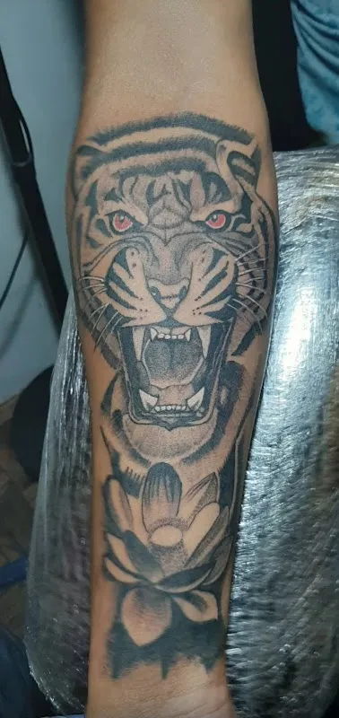 INK & ART TATTOO STUDIO