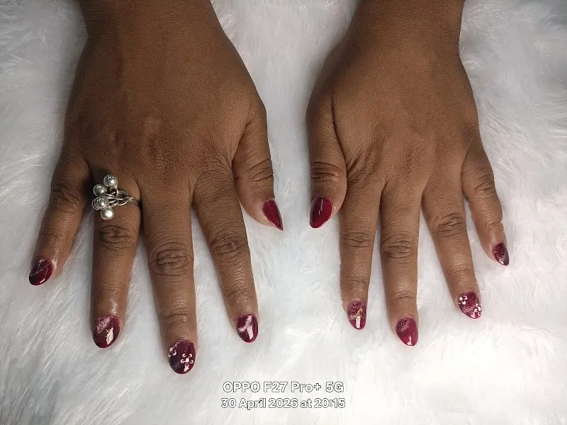 Queen's Hair And Beauty Salon