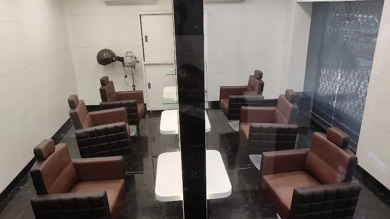 Green Trends Unisex Hair And Style Salon - Malleshwaram