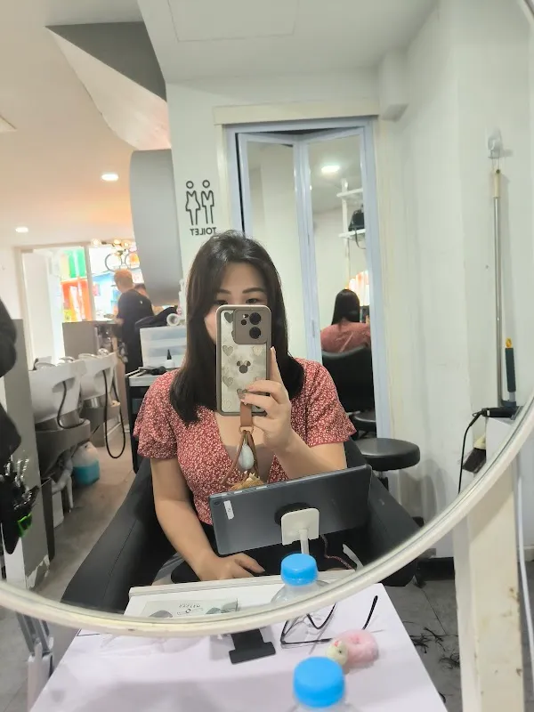 99 Percent Hair Studio @ Haji Lane