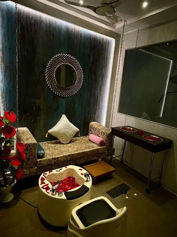 Alpine Beauty Clinic - Ladies Salon