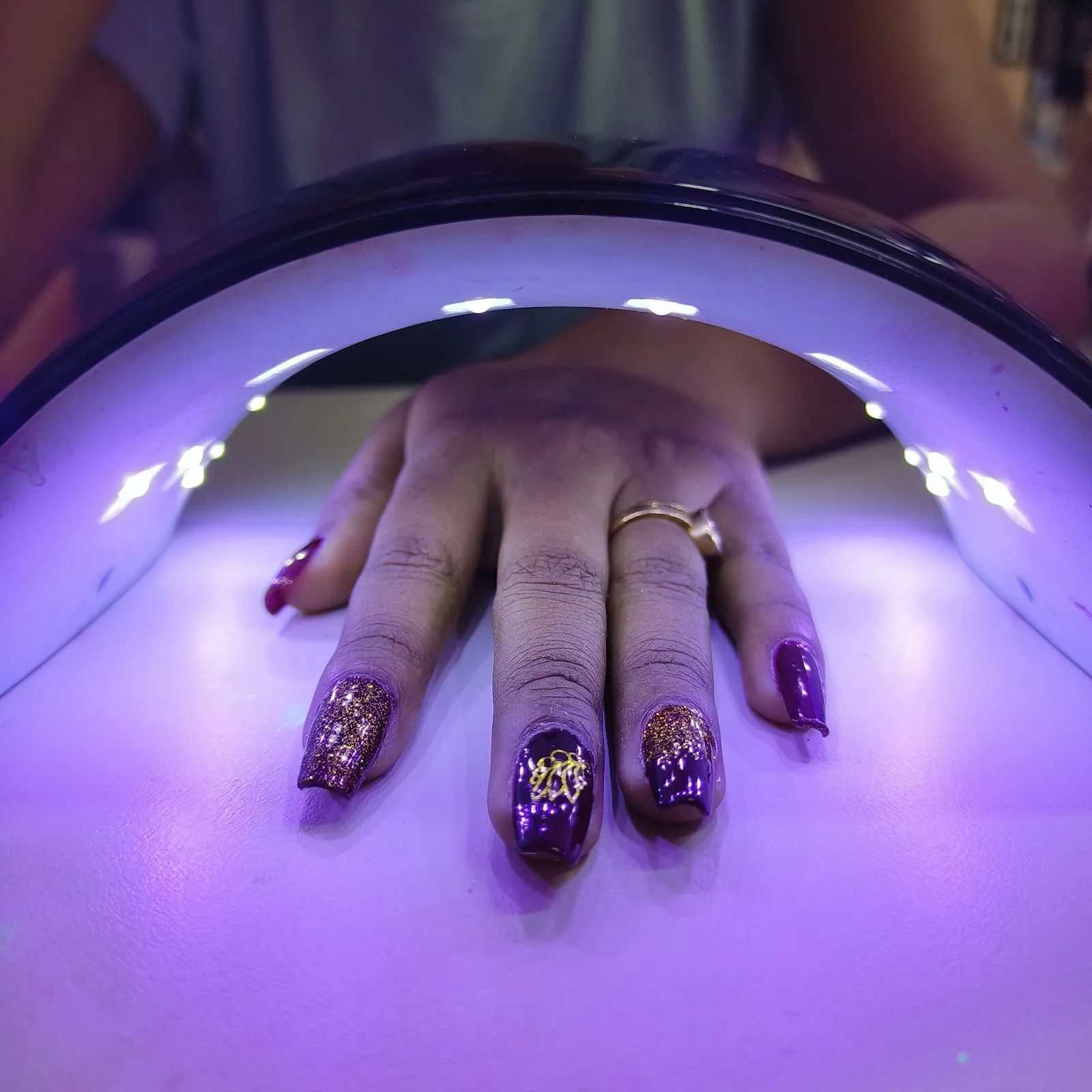Pamper & Shine Ladies Salon