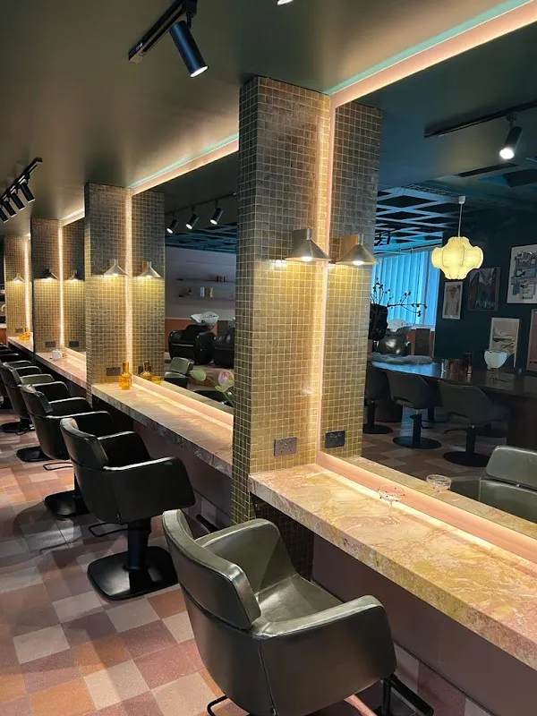 Salon HER