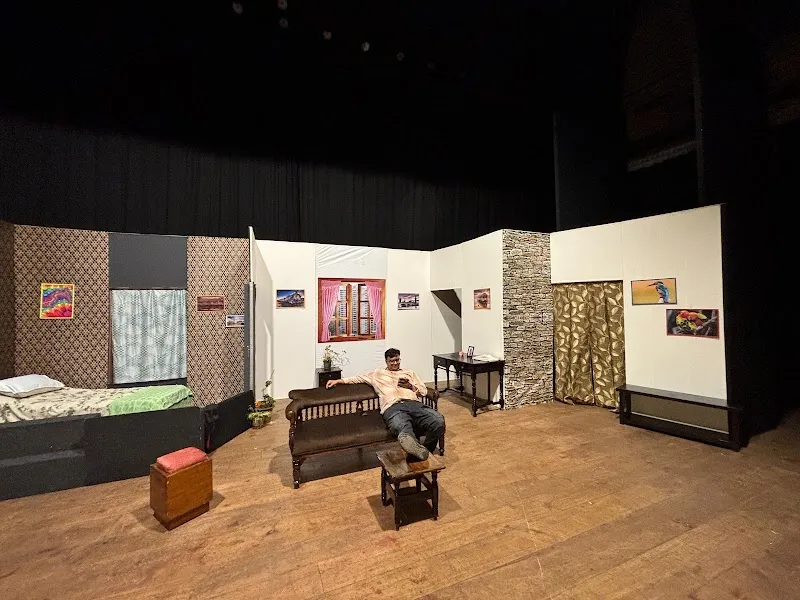 THE STAGE ART (Haresh Solanki)