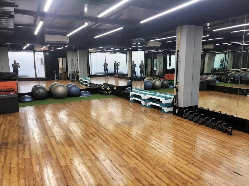 OFC Gym, Best Affordable Luxury Gym Chowpatty Mumbai