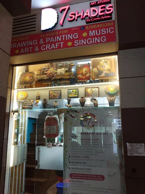 7 SHADES ART STUDIO